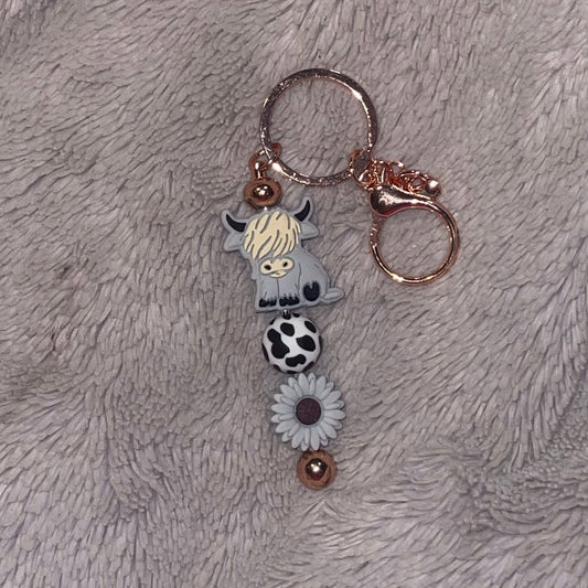 Highland Cow Beaded Bar Keychain